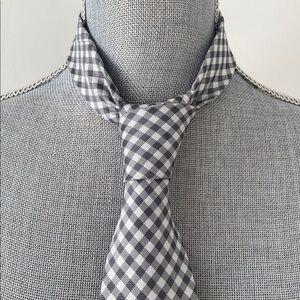 Bergamo New York Light Grey & White Checkered Tie Preppy Academia Street Casual